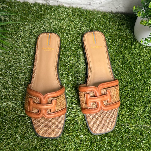 Sam Edelman Irina Slide Sandal
Women's Sandals size 7 new - Picture 16 of 17